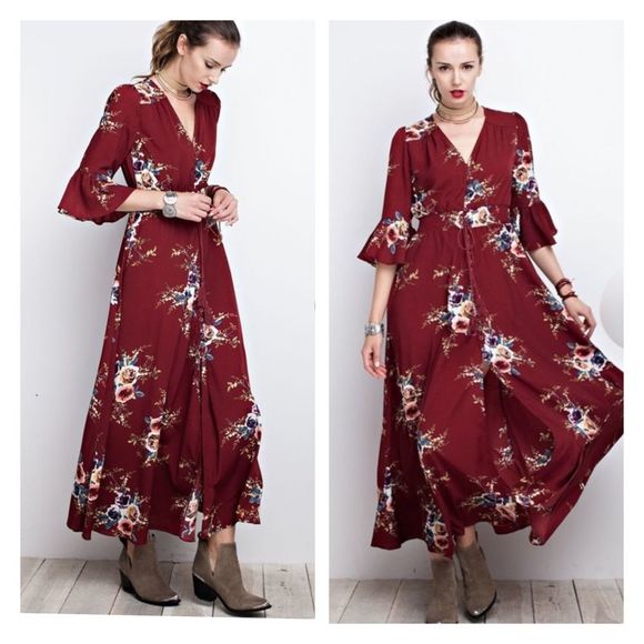Dresses & Skirts - Floral bell sleeve button up maxi dress